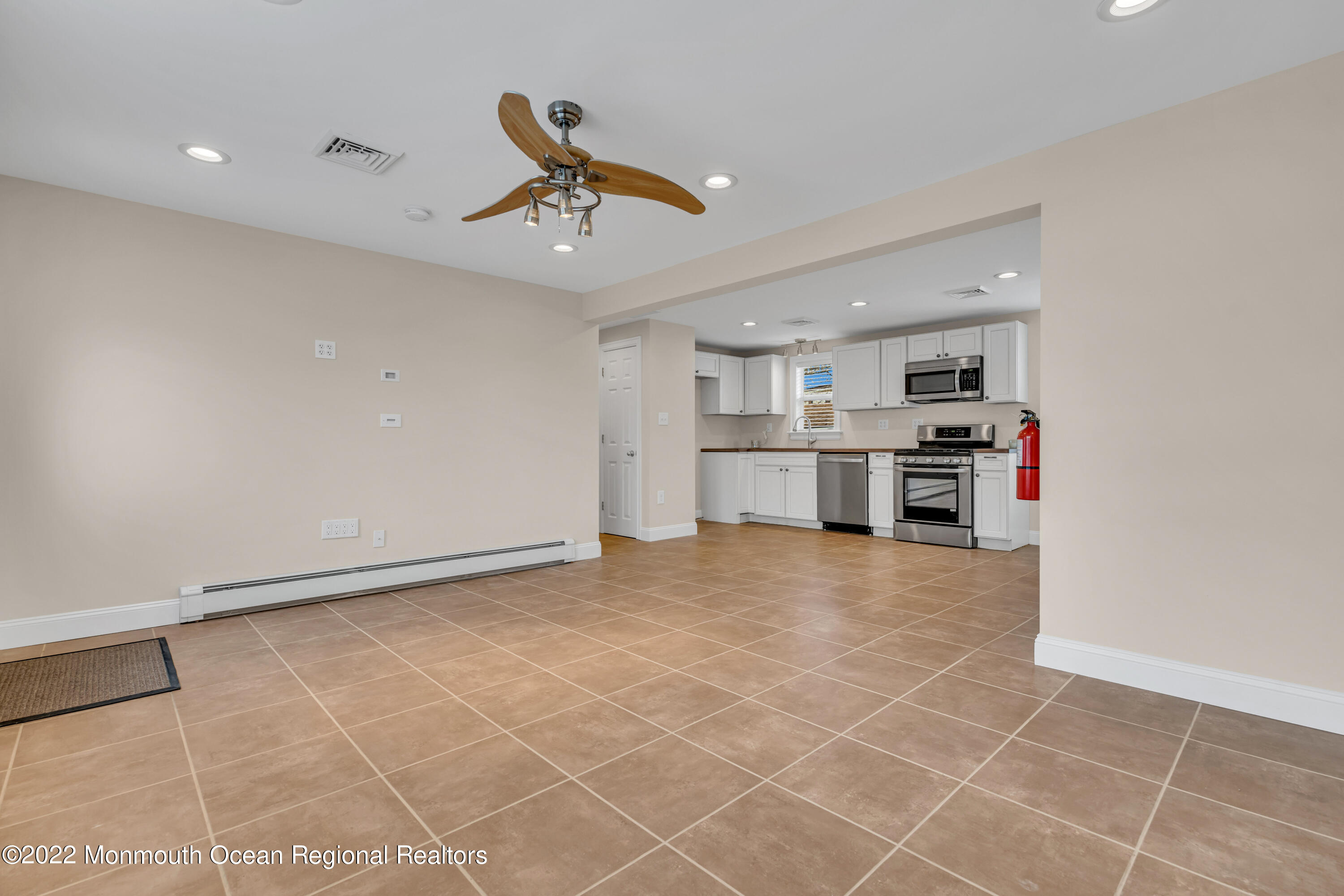 148 Skipper Road Manahawkin, NJ 08050 - Photo 8 of 28 015_dsc00005