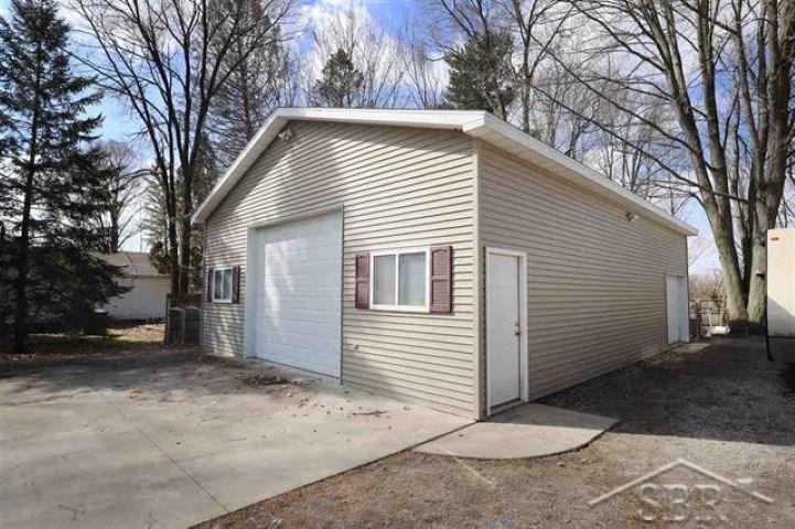 2298 South Duncan Road Midland, MI 48640 - Photo 24 of 25 50009566-23.JPG