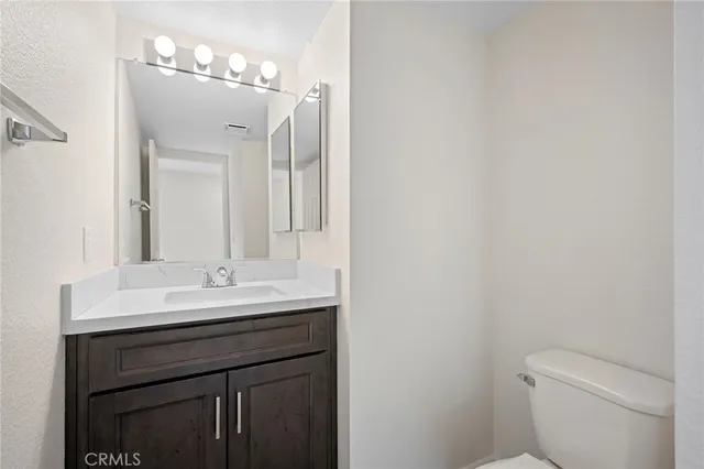 $3,000 | 3105 Montrose Avenue, Unit 4, La Crescenta, CA 91214