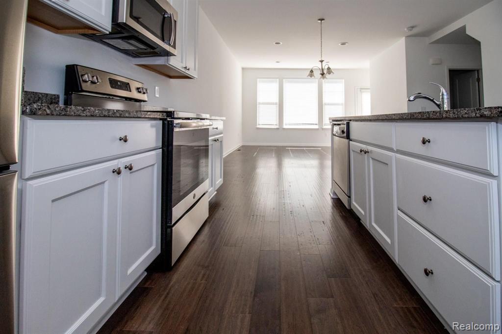 3542 South Rochester Road Royal Oak, MI 48073 - Photo 8 of 22