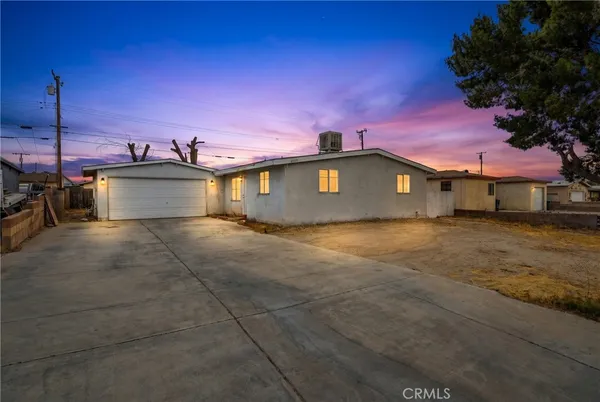 $289,990 | 44251 Carolside Avenue, Lancaster, CA 93535