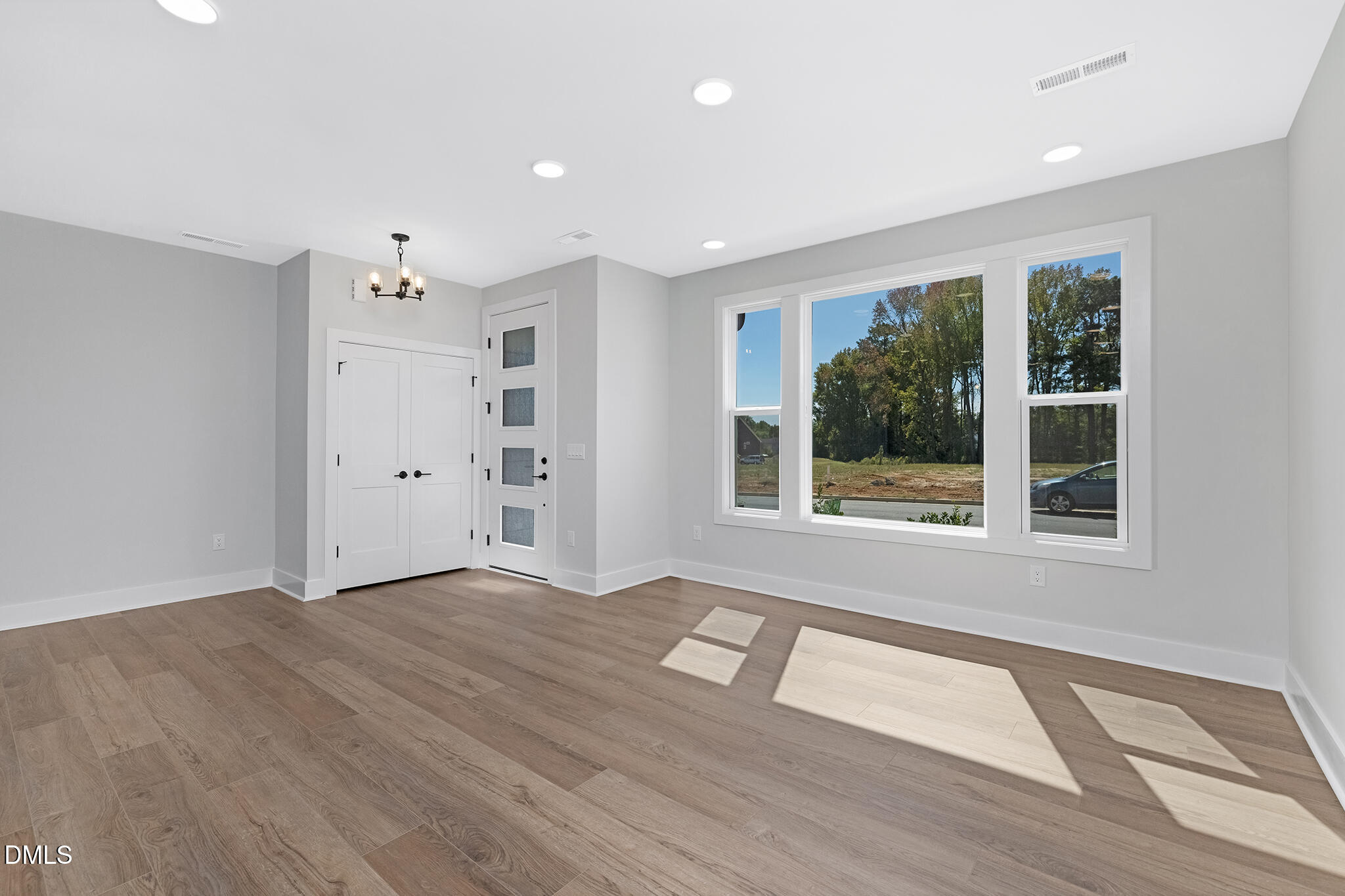 807 Fireship Road Fuquay-Varina, NC 27526 - Photo 5 of 31 807 Fireship Rd, Fuquay-Varina_6