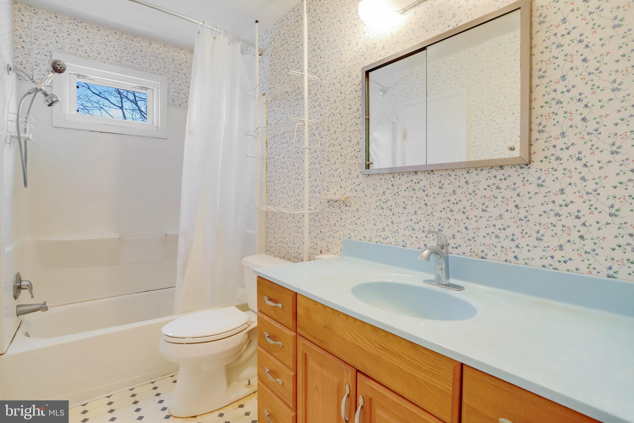 6101 Craft Road Alexandria, VA 22310 - Photo 3 of 29