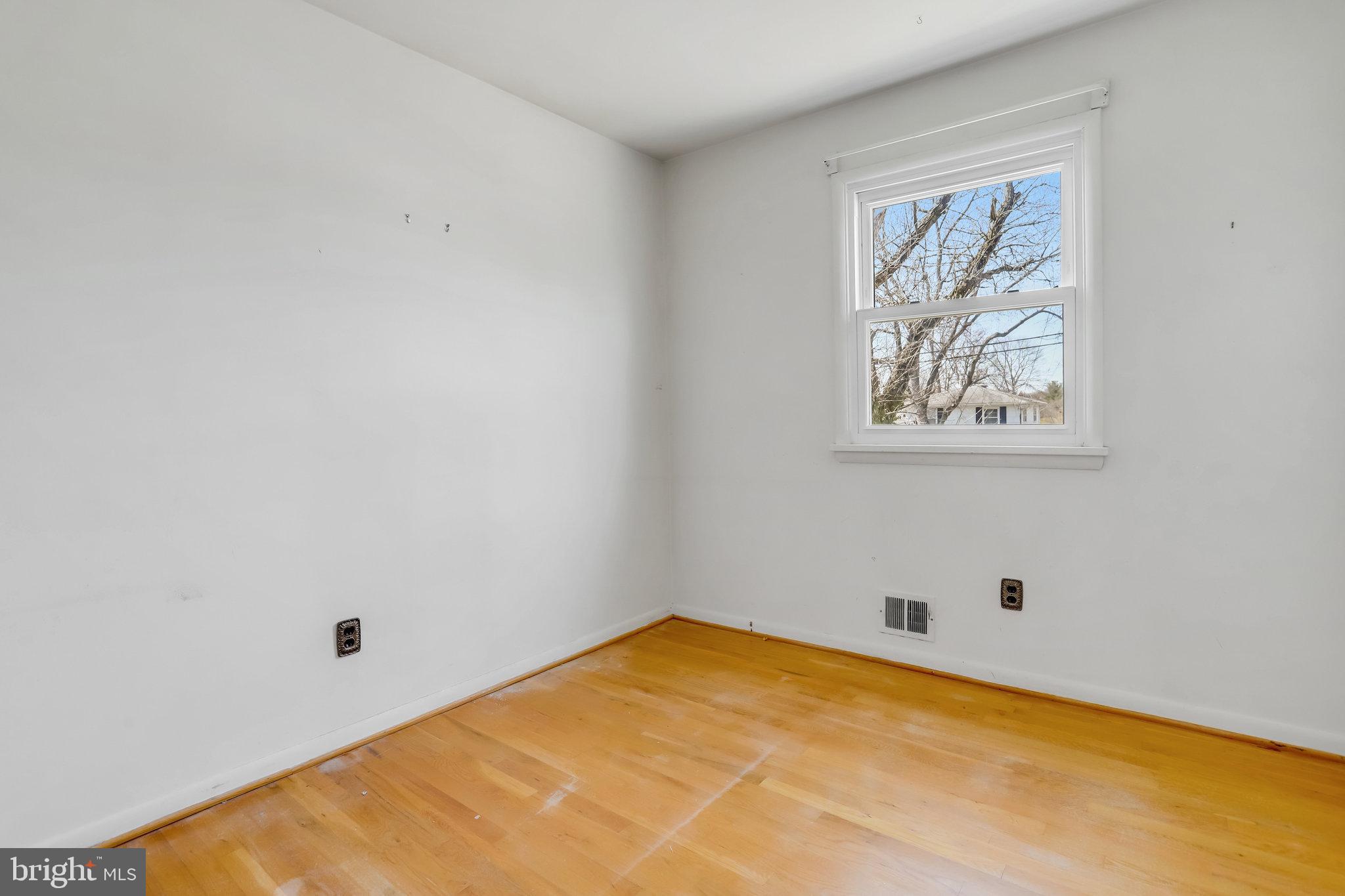 6101 Craft Road Alexandria, VA 22310 - Photo 8 of 29