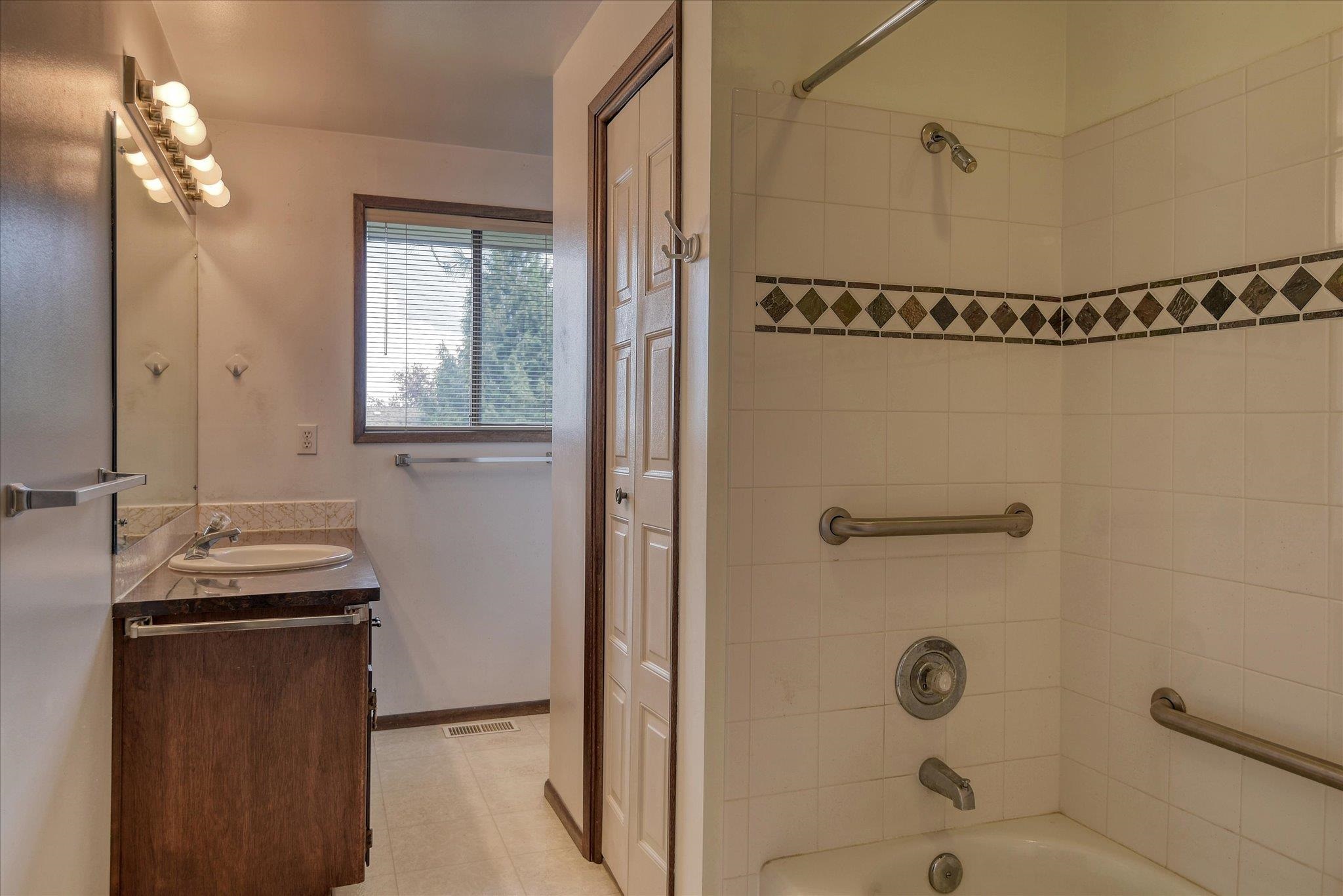 14804 Gleneden Spokane, WA 99208 - Photo 18 of 35