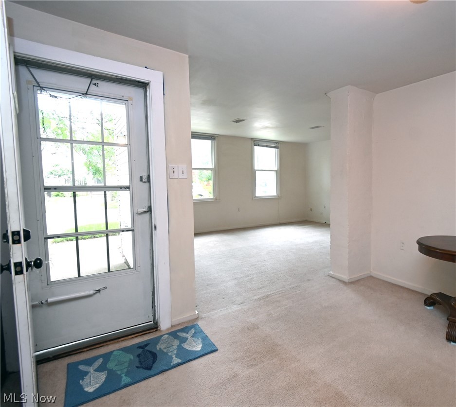 1714 Randall Road Cleveland, OH 44113 - Photo 4 of 17 Gallery Image 4
