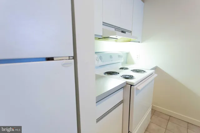 $1,300 | 130-8 Arch Street, Unit 207, Philadelphia, PA 19106