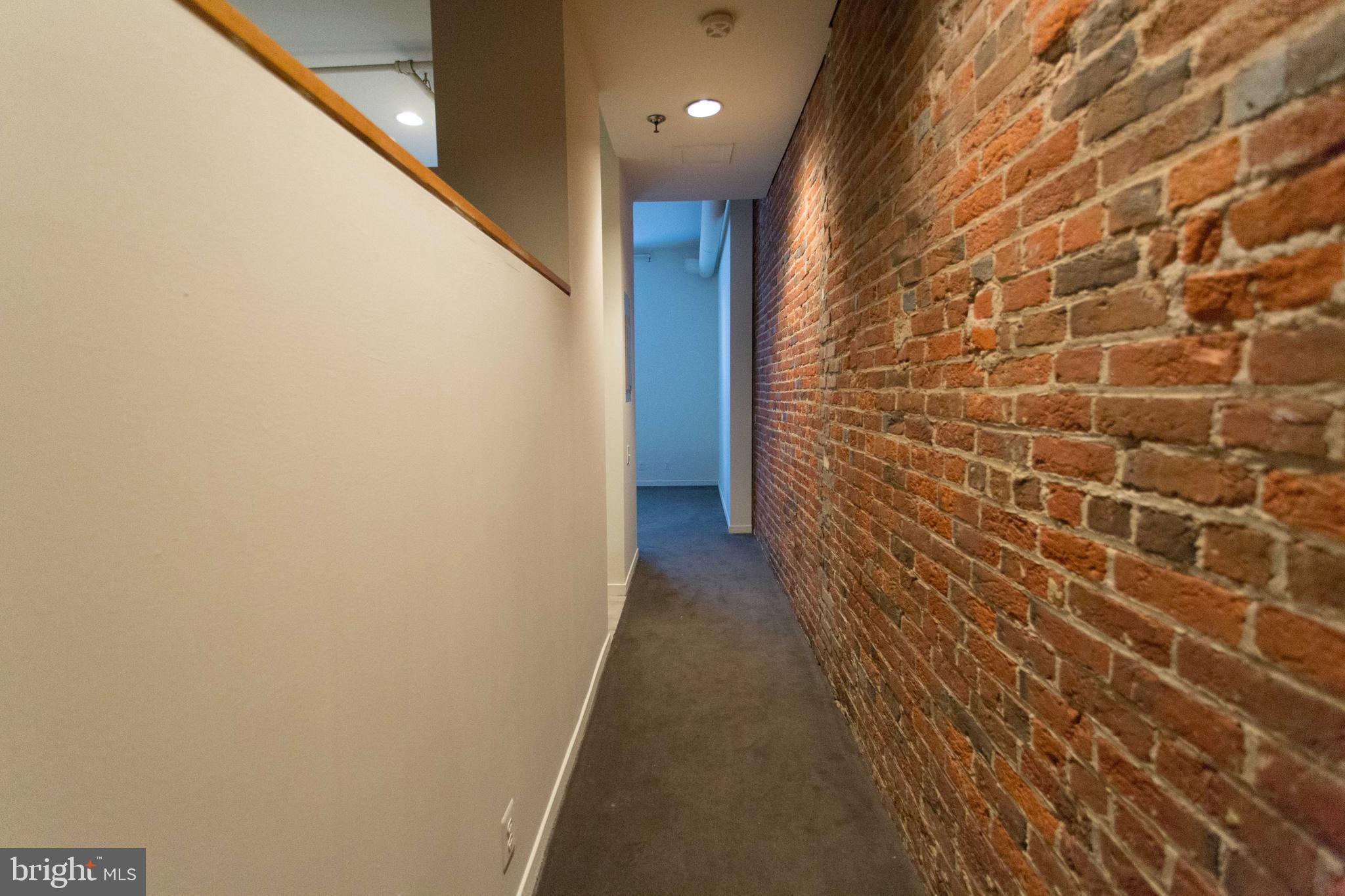 130-8 Arch Street, Unit 207 Philadelphia, PA 19106 - Photo 10 of 23 a view of a bathroom