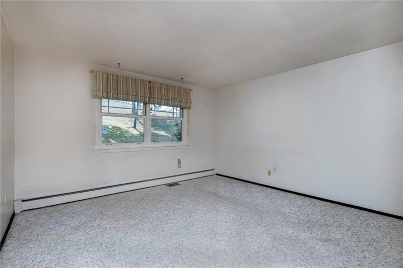 931 Linden Road Eighty Four, PA 15330 - Photo 9 of 22
