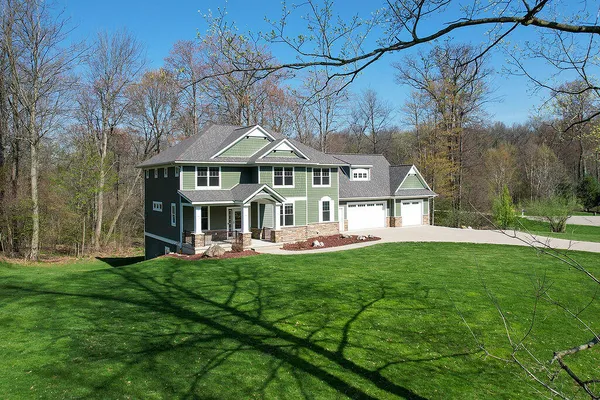 $1,150,000 | 7117 Anchorage Court, Caledonia, MI 49316
