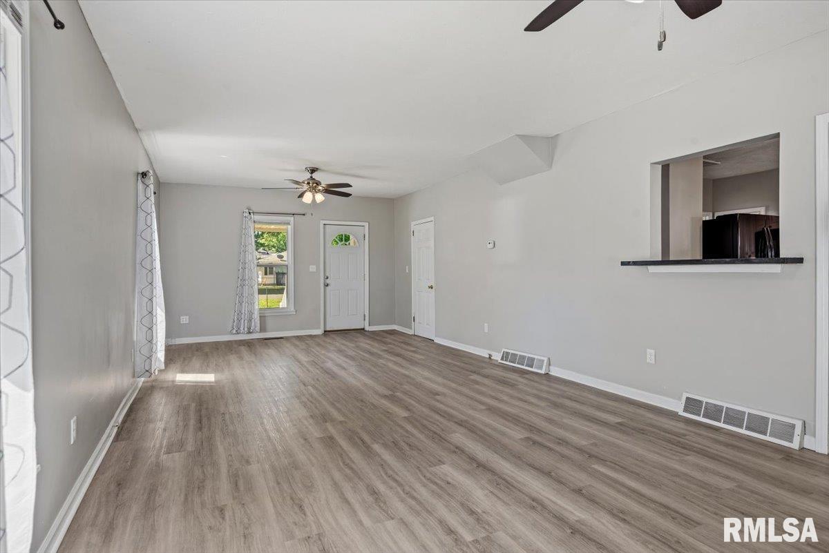 1101 West Maple Avenue South Springfield, IL 62704 - Photo 14 of 44