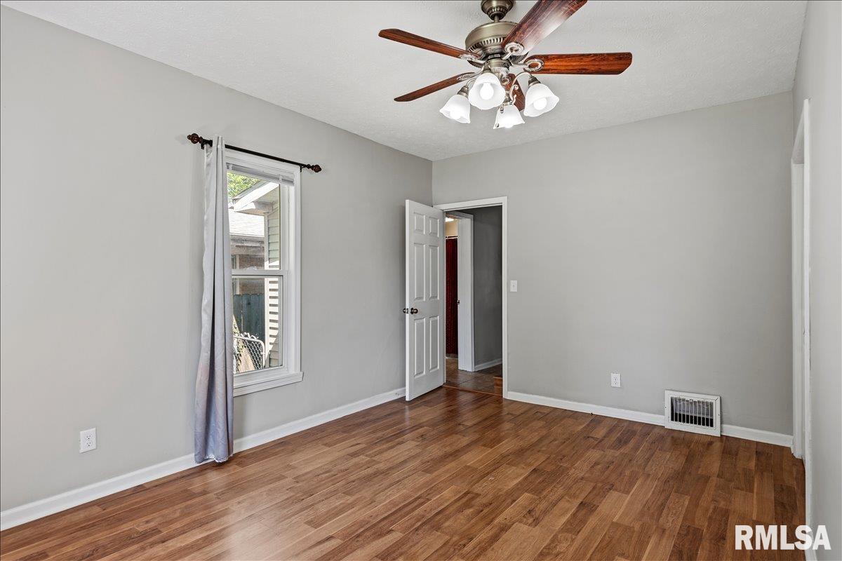 1101 West Maple Avenue South Springfield, IL 62704 - Photo 17 of 44