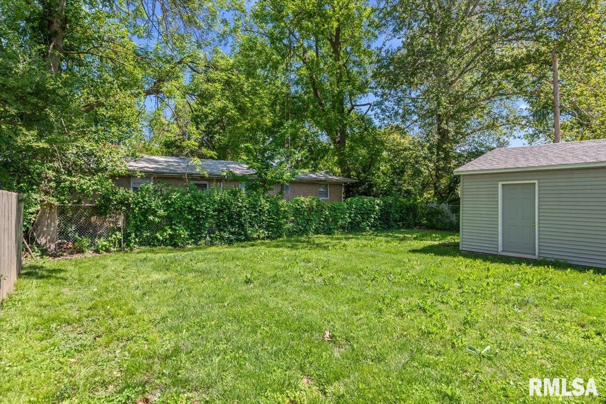 1101 West Maple Avenue South Springfield, IL 62704 - Photo 39 of 44