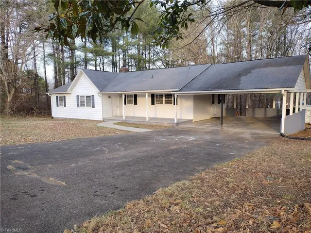 $179,900 | 132 Hamby Road, Dobson, NC 27017
