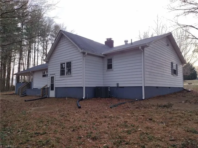 $179,900 | 132 Hamby Road, Dobson, NC 27017