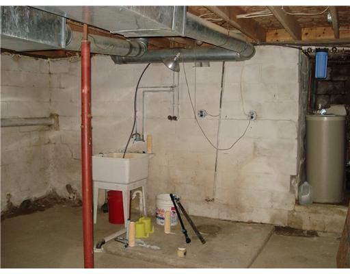102 Renfrew Road Renfrew, PA 16053 - Photo 11 of 11 Exterior Front. laundry area basement