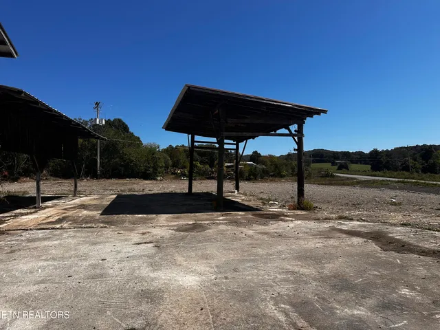 $210,000 | 3650 Back Valley Road, Speedwell, TN 37870