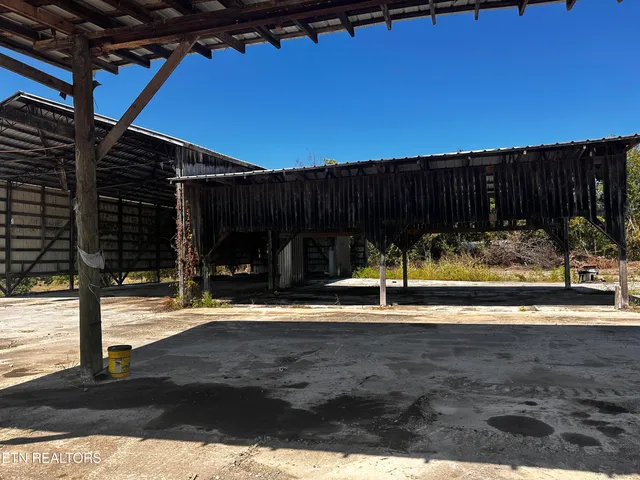 $210,000 | 3650 Back Valley Road, Speedwell, TN 37870