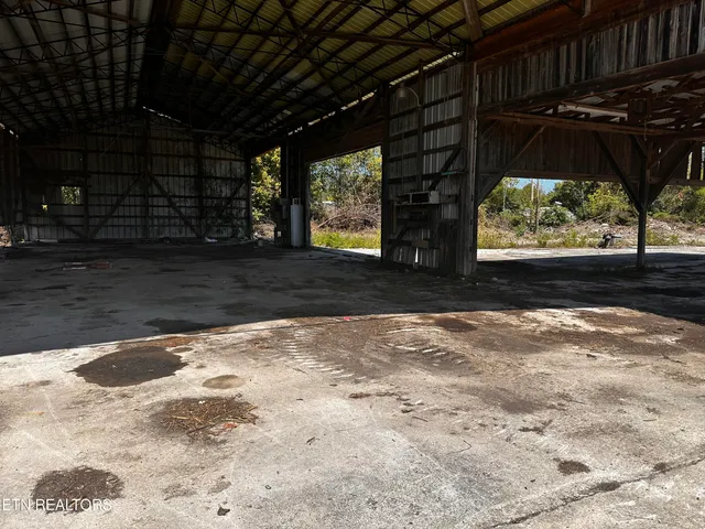 $210,000 | 3650 Back Valley Road, Speedwell, TN 37870