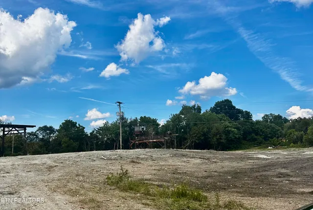 $210,000 | 3650 Back Valley Road, Speedwell, TN 37870