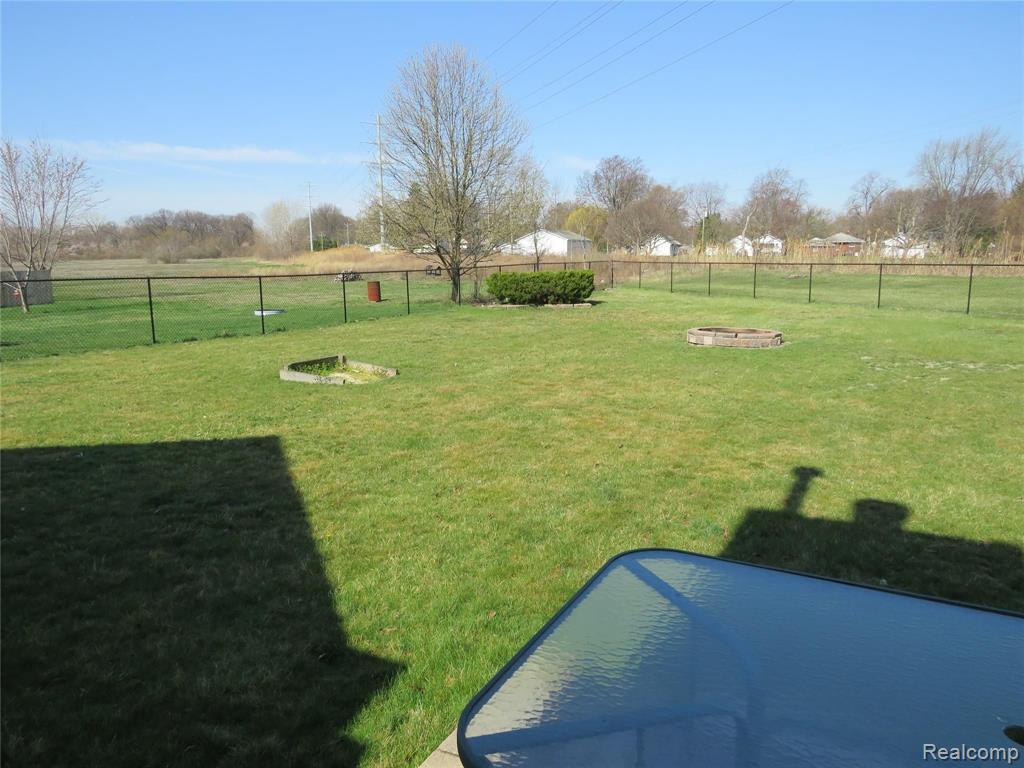 1749 Spaulding Road Monroe, MI 48162 - Photo 37 of 54 Gallery Image 37