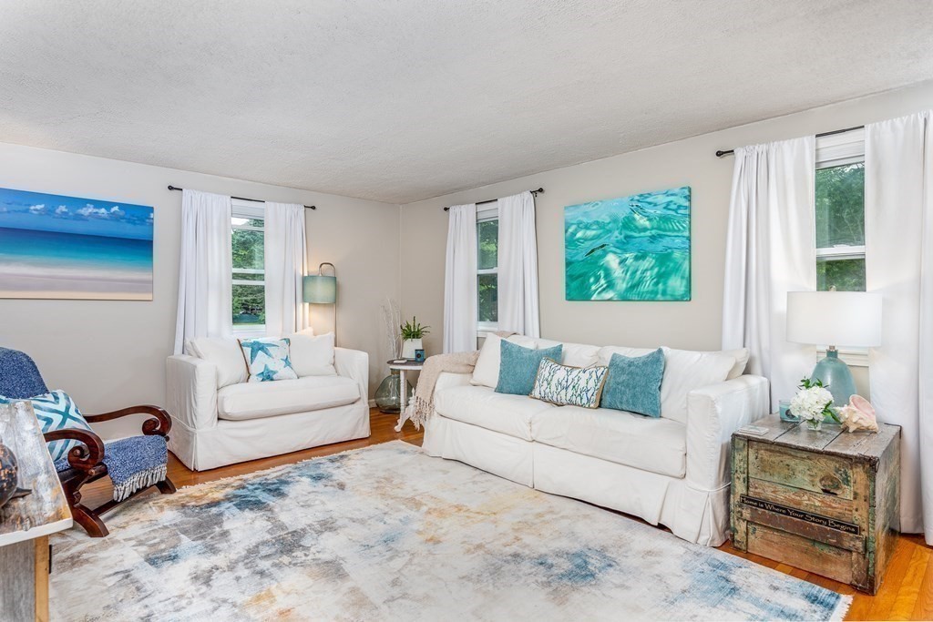 183 Stockbridge Road Scituate, MA 02066 - Photo 13 of 28 Gallery Image 13