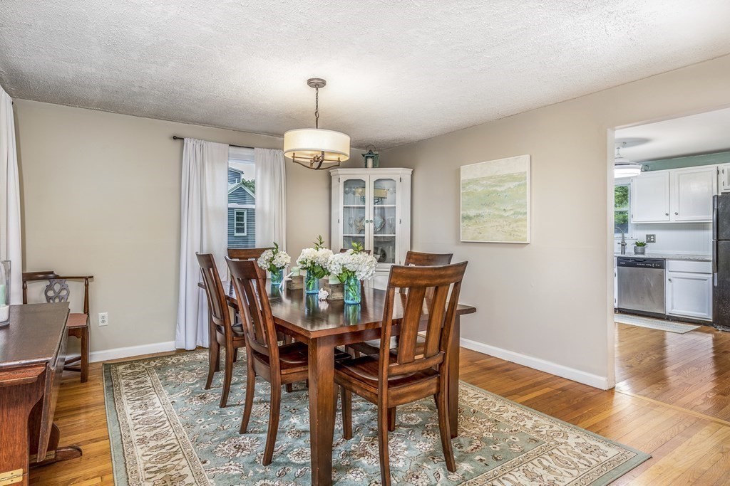 183 Stockbridge Road Scituate, MA 02066 - Photo 8 of 28 Gallery Image 8