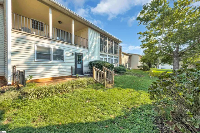 $1,700 | 925 Cleveland Street, Unit 235, Greenville, SC 29601