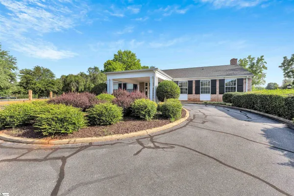 $267,000 | 925 Cleveland Street, Unit 235, Greenville, SC 29601