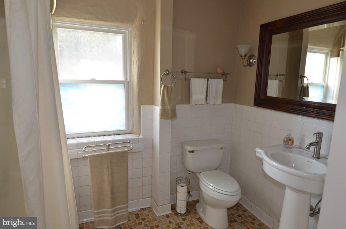 3565 Catlett Road Catlett, VA 20119 - Photo 18 of 20 Main Level Full Bath