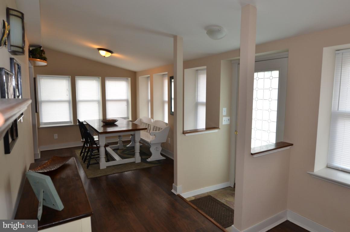 3565 Catlett Road Catlett, VA 20119 - Photo 10 of 20 Dining and Sitting Areas