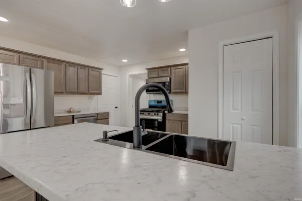 $134,000 | 718 Illinois Street, Bicknell, IN 47512