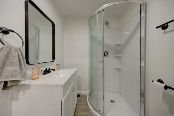 $134,000 | 718 Illinois Street, Bicknell, IN 47512