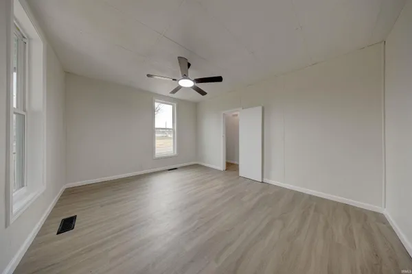 $134,000 | 718 Illinois Street, Bicknell, IN 47512