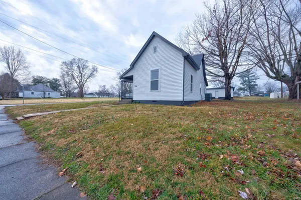 $134,000 | 718 Illinois Street, Bicknell, IN 47512