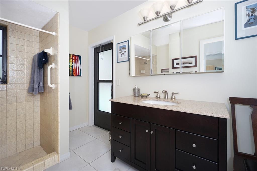 2384 Kings Lake Boulevard Naples, FL 34112 - Photo 17 of 18 Gallery Image 17