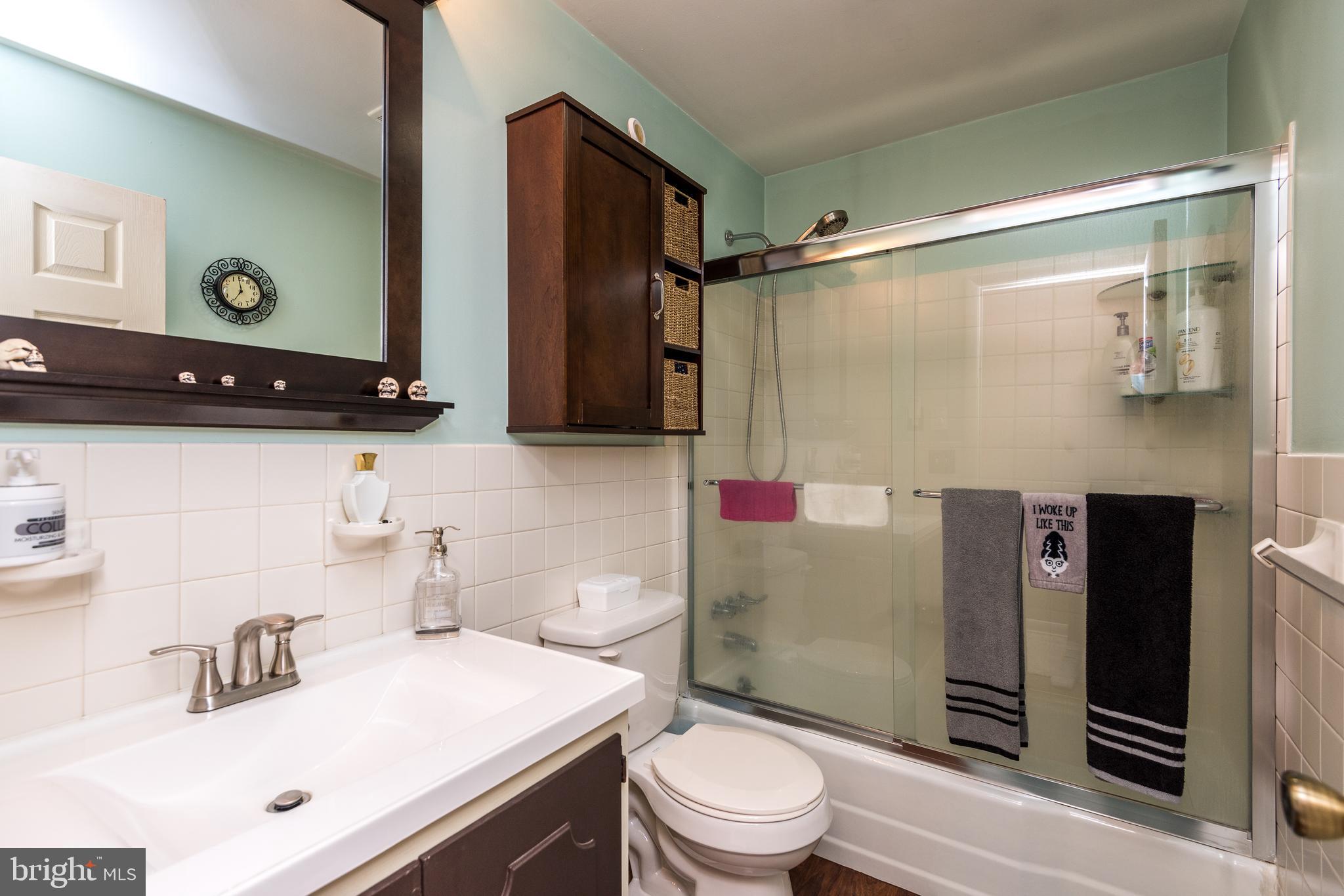 1750 Kumry Road Quakertown, PA 18951 - Photo 16 of 24 Full Bathroom