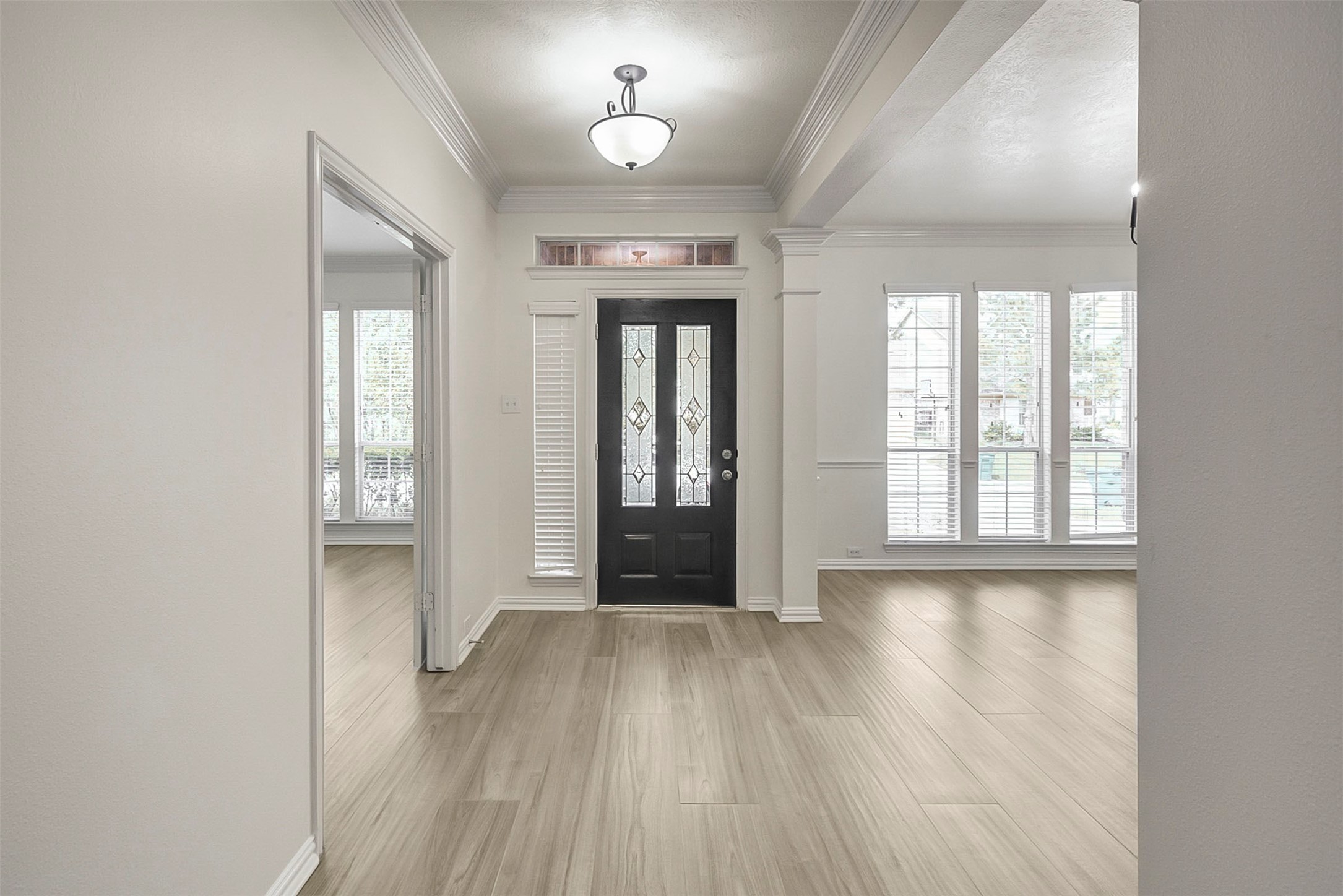 10 Chippewa Trail Spring, TX 77389 - Photo 3 of 46 Front Door