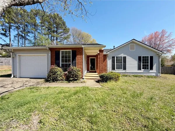 $2,200 | 2901 Inverloch Circle, Duluth, GA 30096
