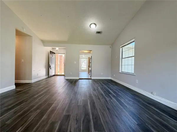$2,200 | 2901 Inverloch Circle, Duluth, GA 30096