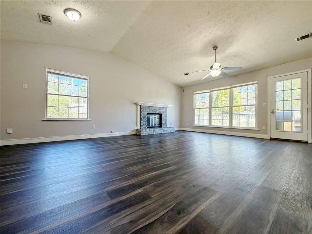 2901 Inverloch Circle Duluth, GA 30096 - Photo 6 of 35