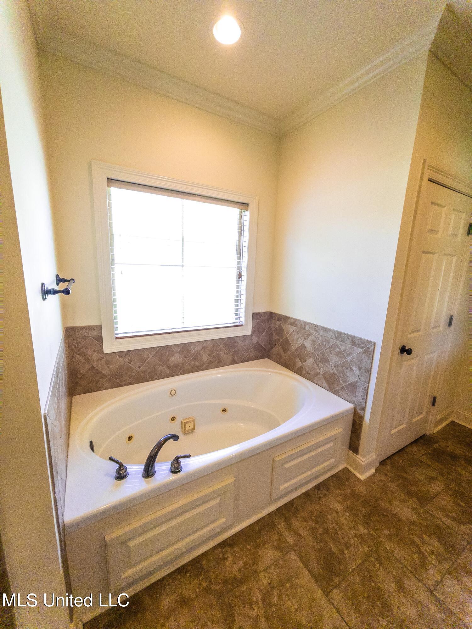 115 Hallmark Place Madison, MS 39110 - Photo 25 of 41 F371CDB2-E181-4A53-8AA5-D4935B9029CB