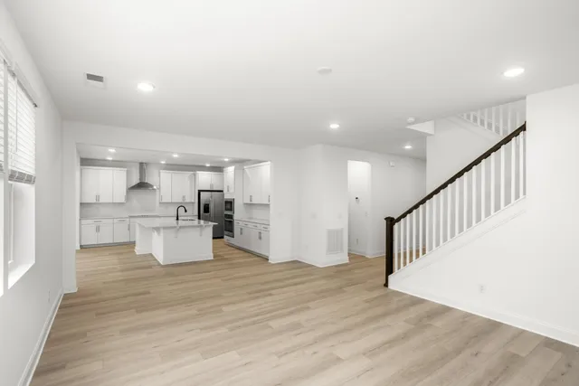 $474,990 | 1557 Oak Springs Drive, Columbia, TN 38401