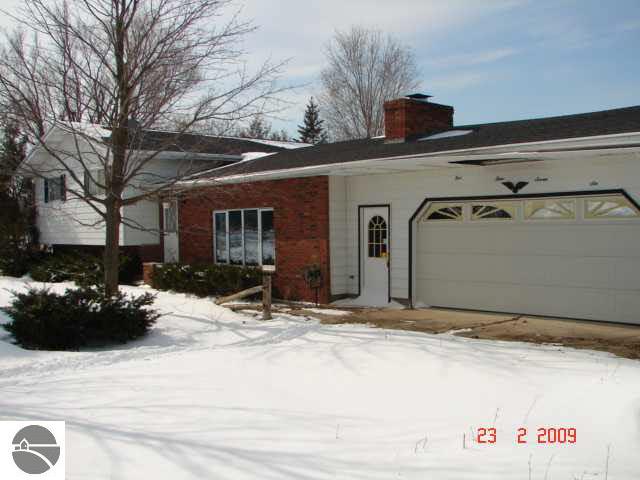 5476 North 8 Mile Road Bentley, MI 48613 - Photo 1 of 7 1753893.JPG