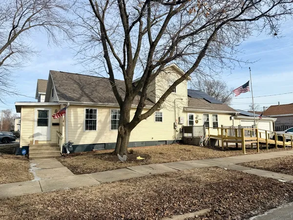 $299,500 | 420 Adams Street, Ottawa, IL 61350