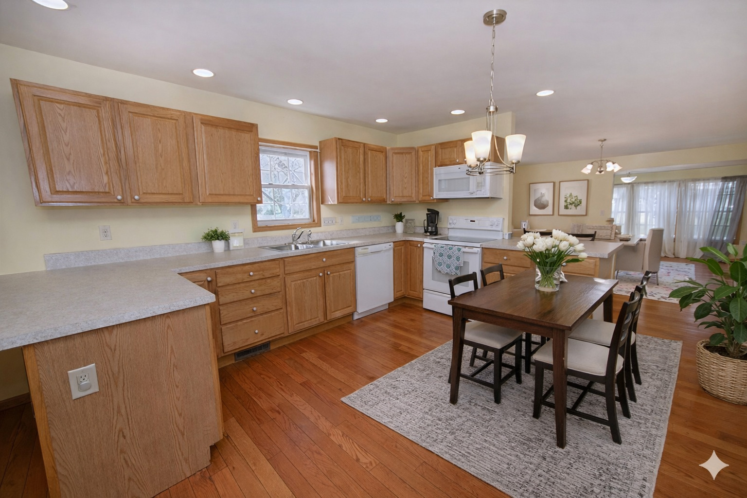 420 Adams Street Ottawa, IL 61350 - Photo 6 of 24