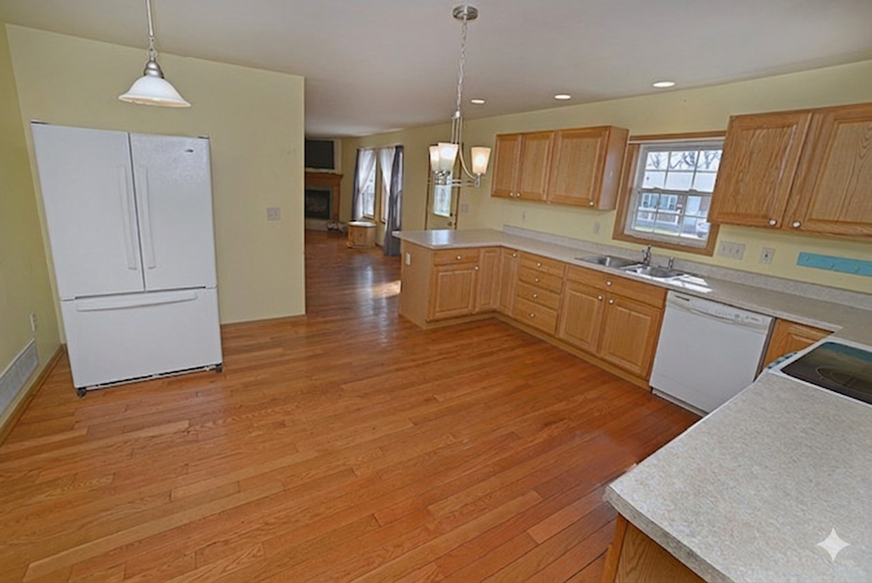 420 Adams Street Ottawa, IL 61350 - Photo 7 of 24