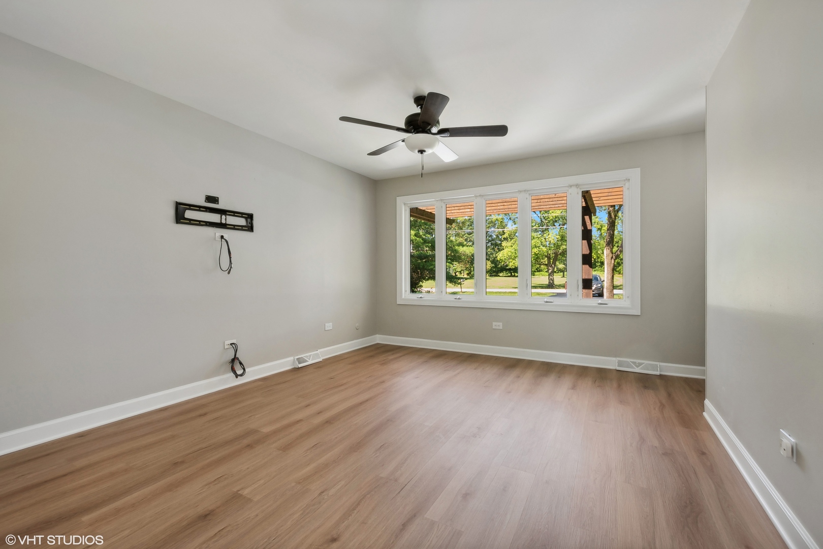 1230 North Cooper Road New Lenox, IL 60451 - Photo 7 of 27 Gallery Image 7