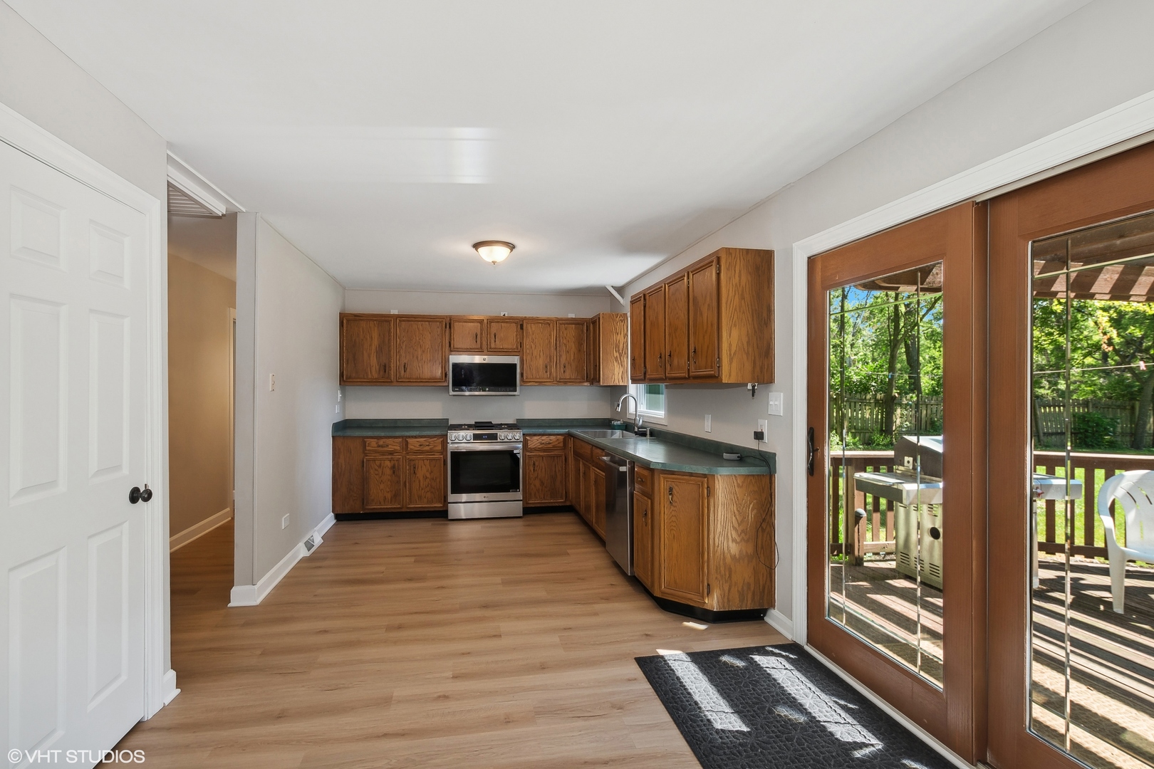 1230 North Cooper Road New Lenox, IL 60451 - Photo 8 of 27 Gallery Image 8