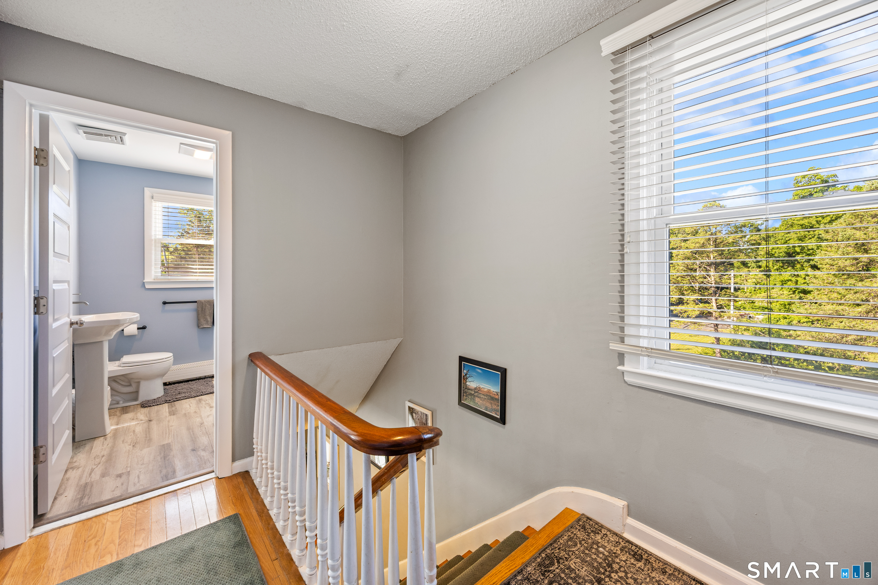340 Middletown Avenue North Haven, CT 06473 - Photo 22 of 39